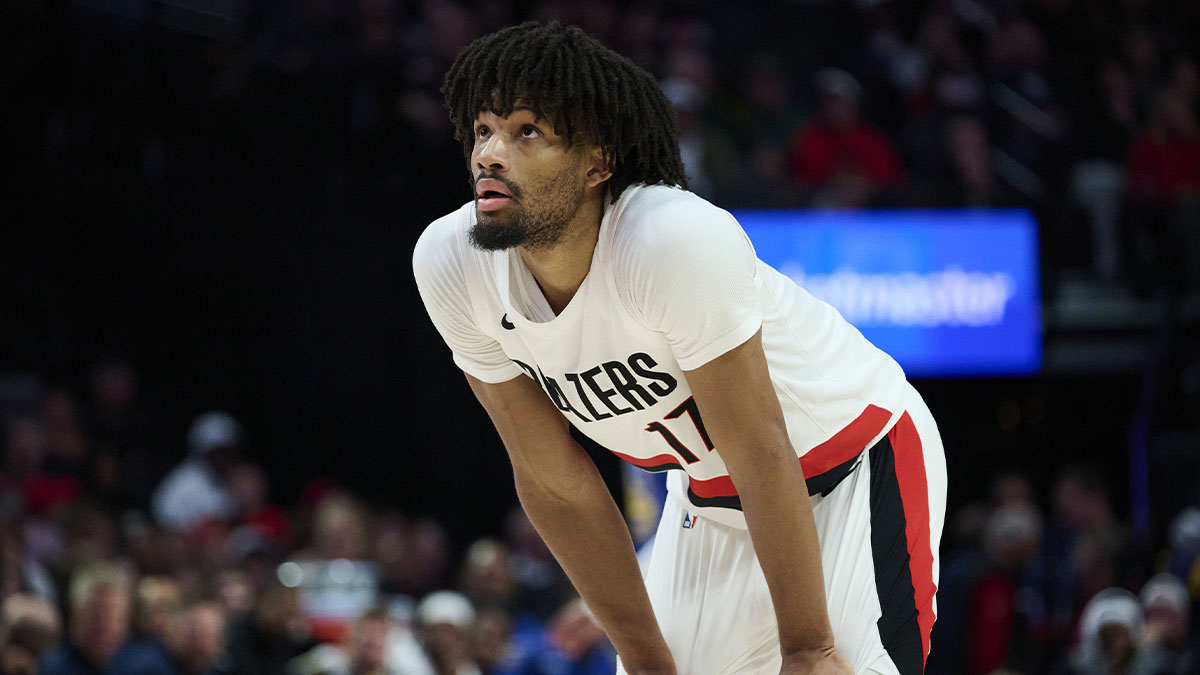 Portland Trail Blazers guard Shaedon Sharpe (17) looks up a the scoreboard during the first half against the Golden State Warriors at Moda Center.