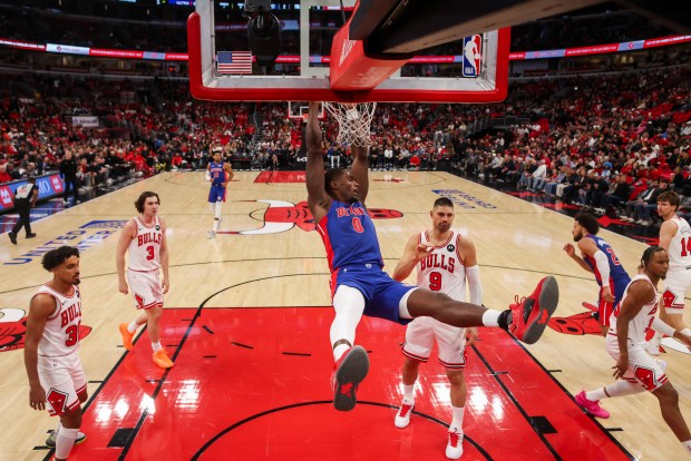 Detroit Pistons center Jalen Duren (0) dunks the ball during the first half of the home opener against the Chicago Bulls at the United Center Wednesday Oct. 22, 2025 in Chicago. (Armando L. Sanchez/Chicago Tribune)