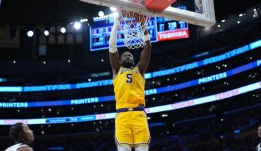 Deandre Ayton Letting Game Come To Him