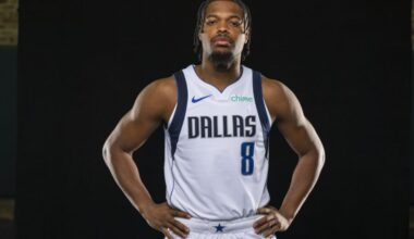 Mavericks Release Banton, Robinson-Earl, Smith