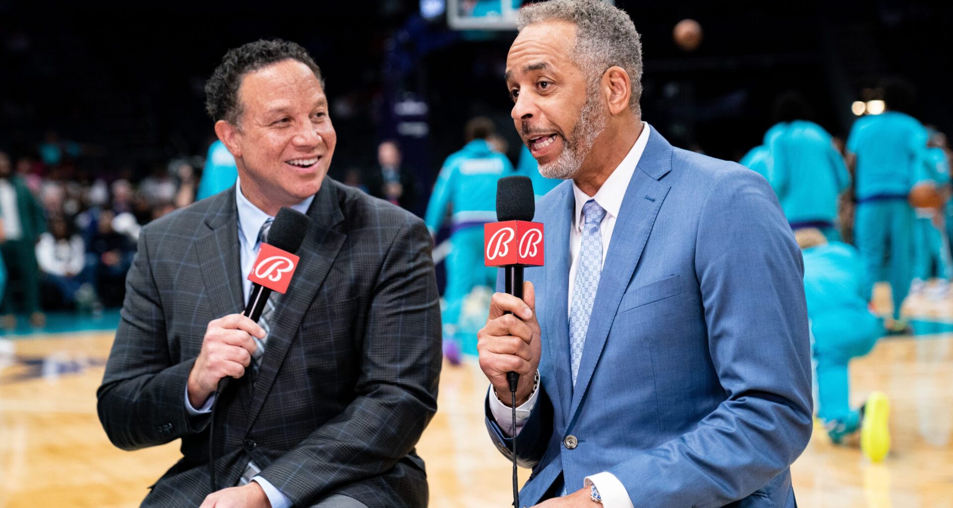 Hornets voice delivers classic calls during Panthers vs. Dolphins