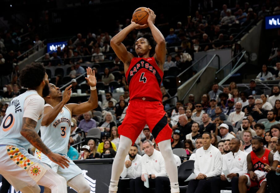Scottie Barnes #4 of the Toronto Raptors shoots against the San Antonio Spurs.