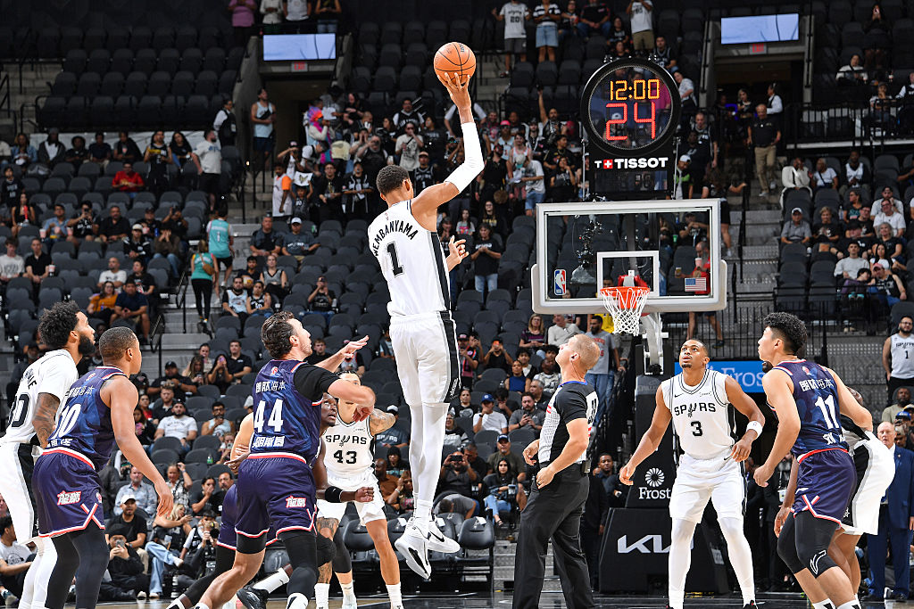 San Antonio Spurs at Miami Heat prediction, pick on Wednesday 10/8/25