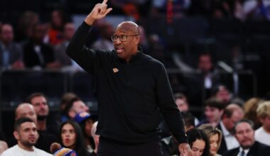 Mike Brown's Knicks learning to walk before they run
