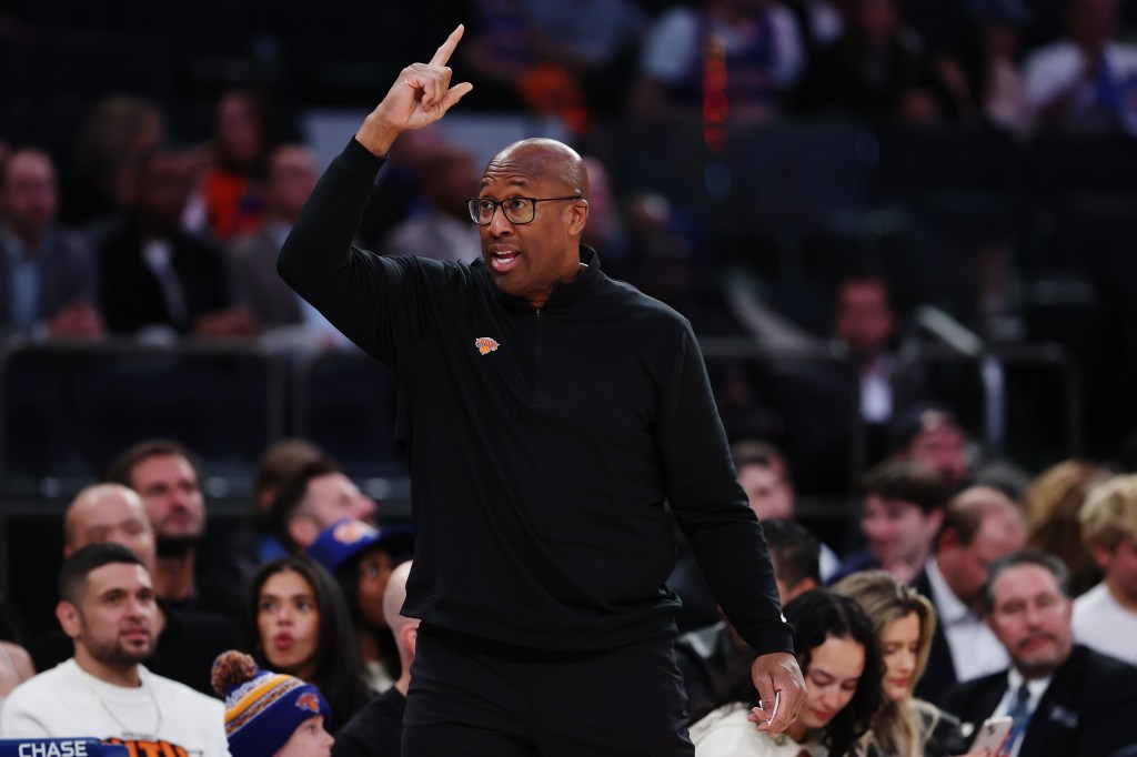 Mike Brown's Knicks learning to walk before they run