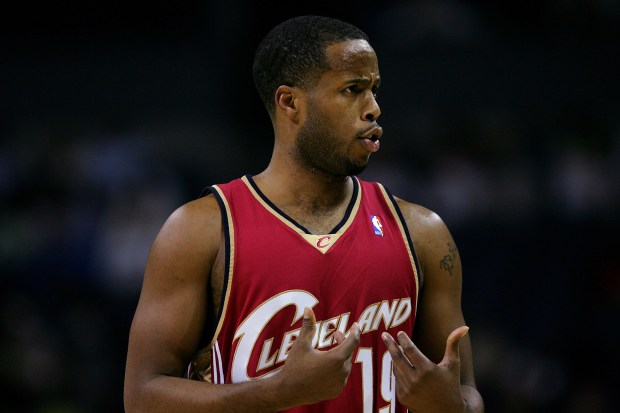 Damon Jones of the Cleveland Cavaliers reacts to a play against the Charlotte Bobcats during their game at Charlotte Bobcats Arena December 8, 2007 in Charlotte, North Carolina. (Photo by Streeter Lecka/Getty Images)