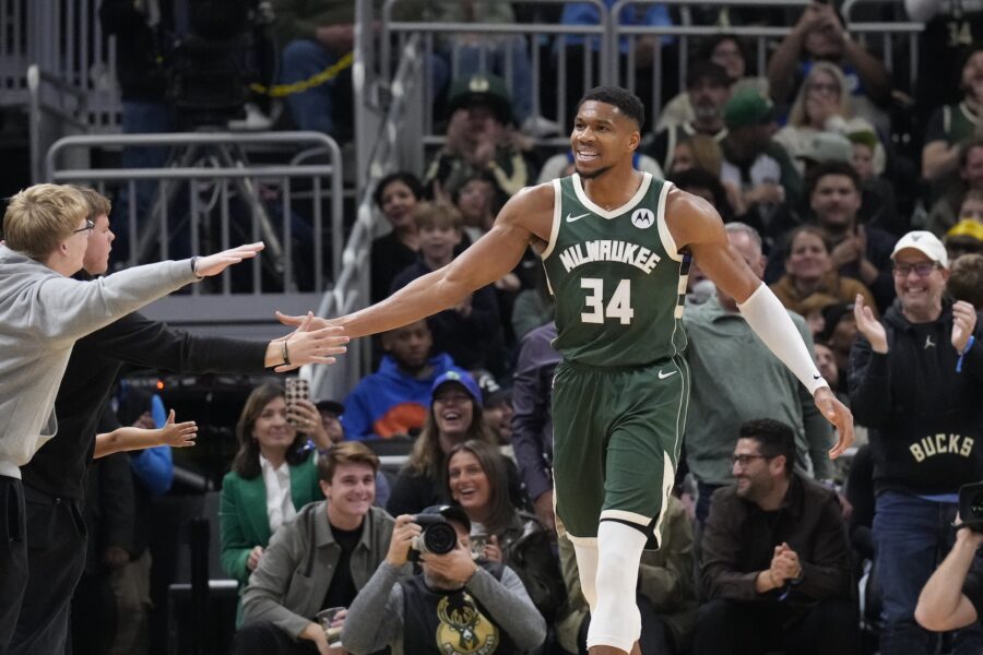 Knicks, Bucks Discussed Giannis Antetokounmpo During Offseason