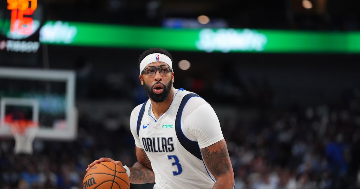 Mavs’ Anthony Davis exits game after awkward landing, is questionable to return vs. Pacers