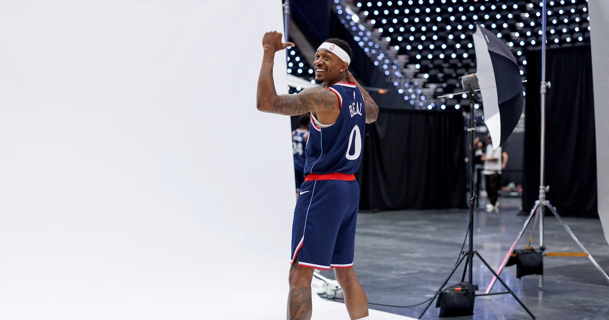 Will Bradley Beal fit into the Clippers offense after his struggles in Phoenix? – Annenberg Media