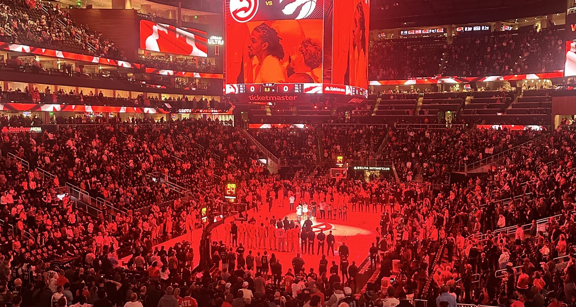 Atlanta Hawks lose season opener to Toronto Raptors