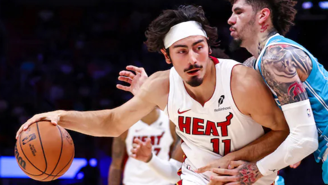 Heat cruise to third straight victory over visiting Hornets 144-117