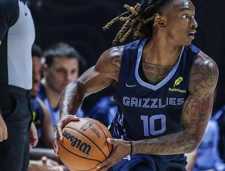 Javon Small with Grizzlies