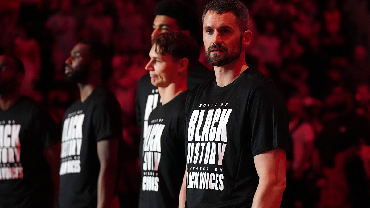 Heat forward Kevin Love (42) during pregame ceremonies before the game against the Atlanta Hawks at Kaseya Center
