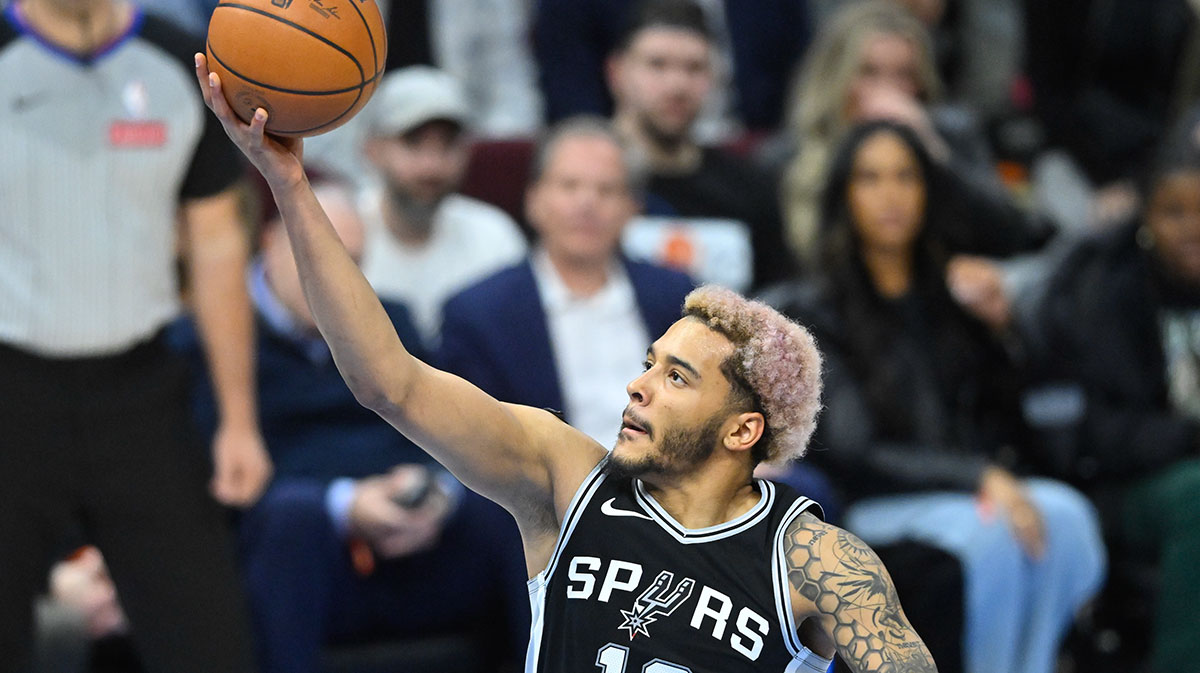 San Antonio Spurs forward Jeremy Sochan (10) drives to the basket in the fourth quarter against the Cleveland Cavaliers at Rocket Arena.