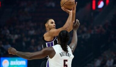 Lakers' Reaves and Ayton Forge Promising Pick-and-Roll in Preseason