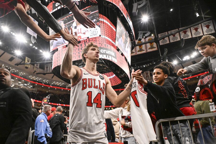 Bulls Notes: Buzelis, Donovan, Vucevic, Expectations