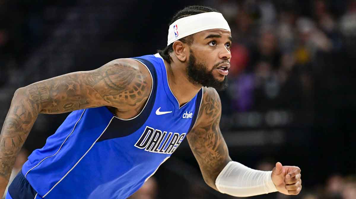 Dallas Mavericks guard Jaden Hardy (1) watches for the rebound during the second half against the Utah Jazz at Delta Center.