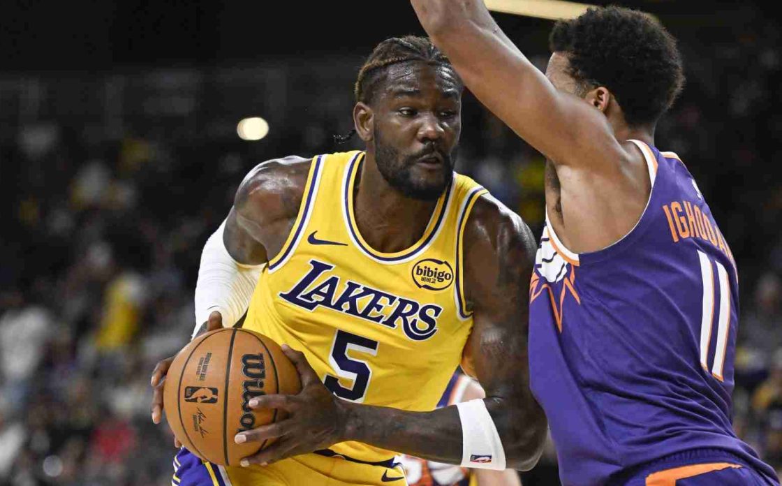 NBA: Preseason-Phoenix Suns at Los Angeles Lakers