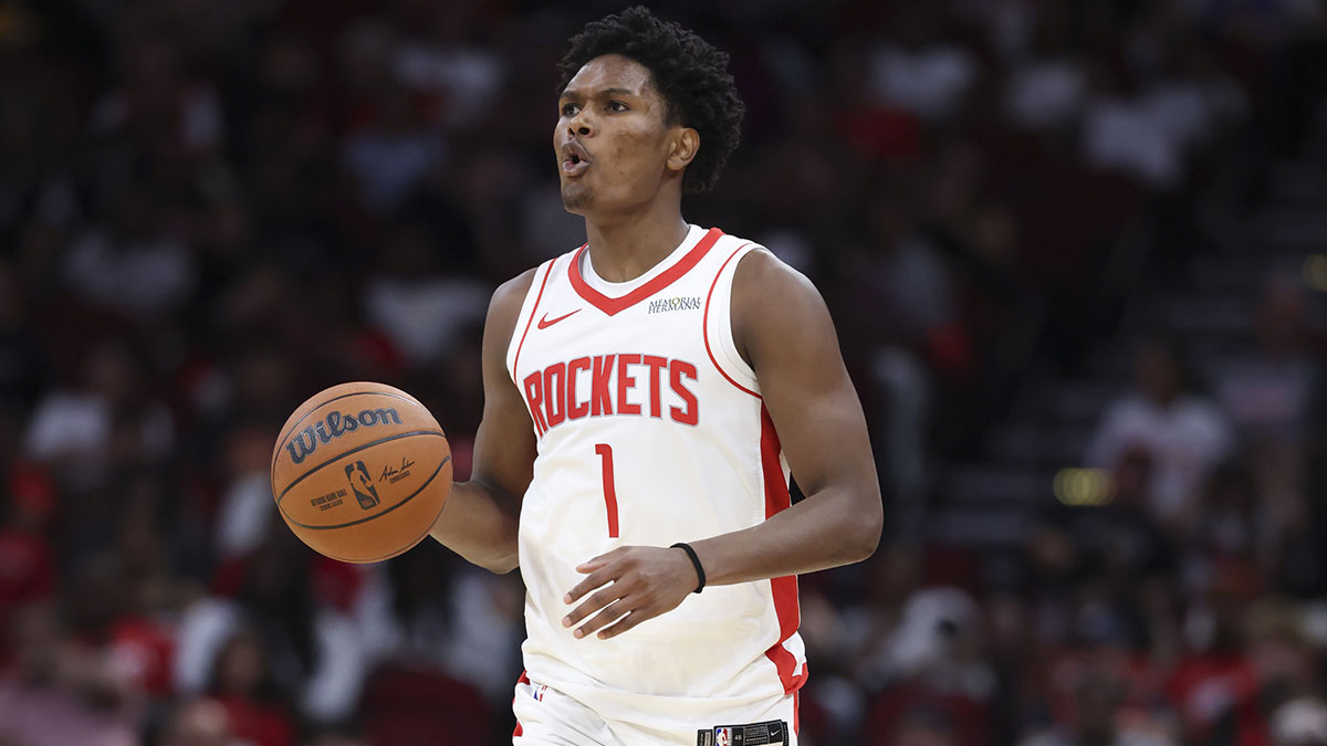 Houston Rockets guard Amen Thompson (1) dribbles the ball during the second quarter against the Atlanta Hawks at Toyota Center.