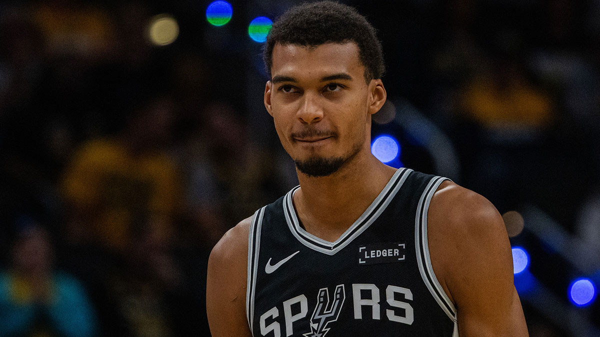 San Antonio Spurs forward/center Victor Wembanyama (1) in the first half against the Indiana Pacers at Gainbridge Fieldhouse.