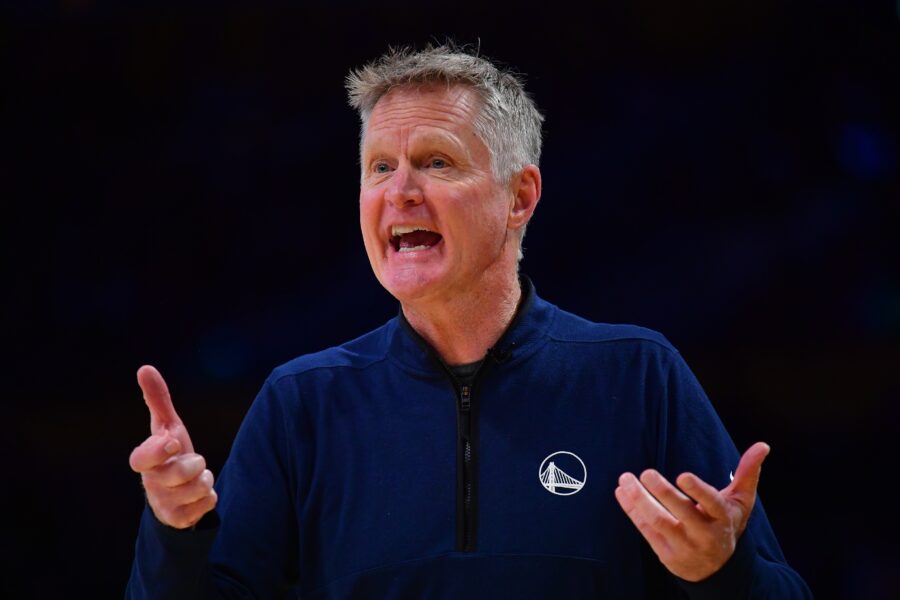 Steve Kerr Doesn't Anticipate Contract Extension Talks Until After Season