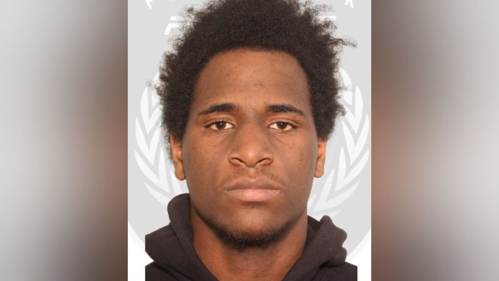 Romontae Crews has been arrested on charges of aggravated assault and possession of a weapon...