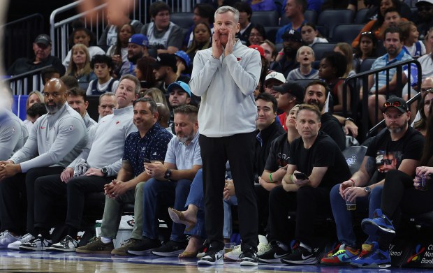Chicago coach Billy Donovan yells during the Chicago Bulls at...