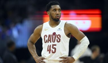 Cavaliers coach leaves for WNBA