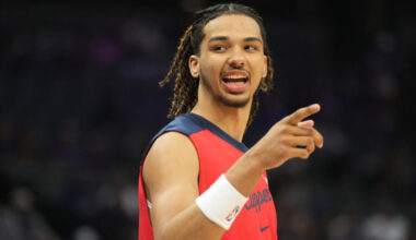 Clippers Waive Two-Way Player Trentyn Flowers