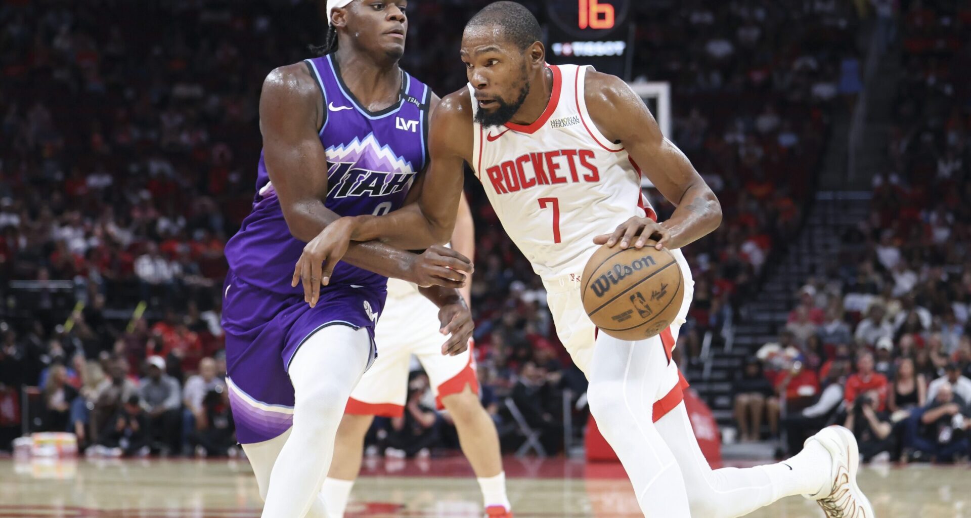 Rockets Bring Back H-Town City Jersey With Dunkstronaut Flair