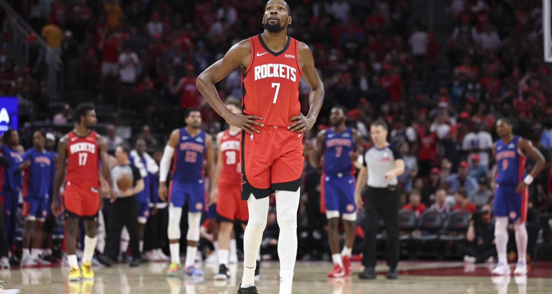 Is Prioritizing Kevin Durant's Offense the Key to Rockets' Success?