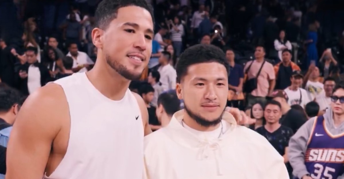 A doppelgänger, a jersey, and the strange symmetry of basketball fame