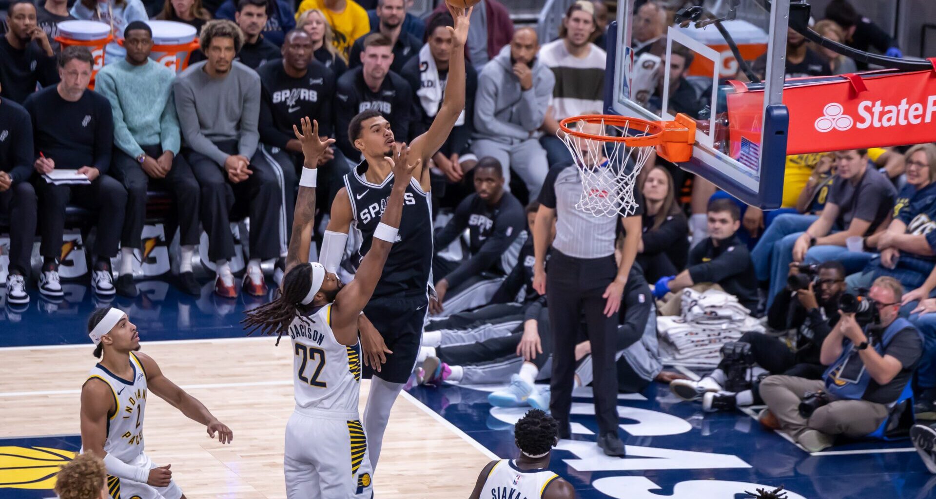 Recorder Rewind: Spurs defeat Pacers 124-108 (Photos)