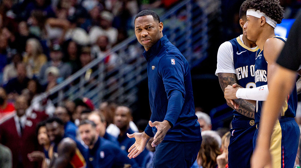 New Orleans Pelicans Head Coach Willie Green gives direction against the San Antonio Spurs during the first half at Smoothie King Center.