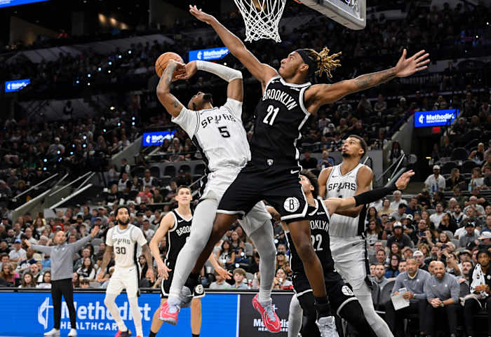 Wembanyama has 31 points and 14 rebounds as Spurs remain unbeaten with 118-107 victory over Nets