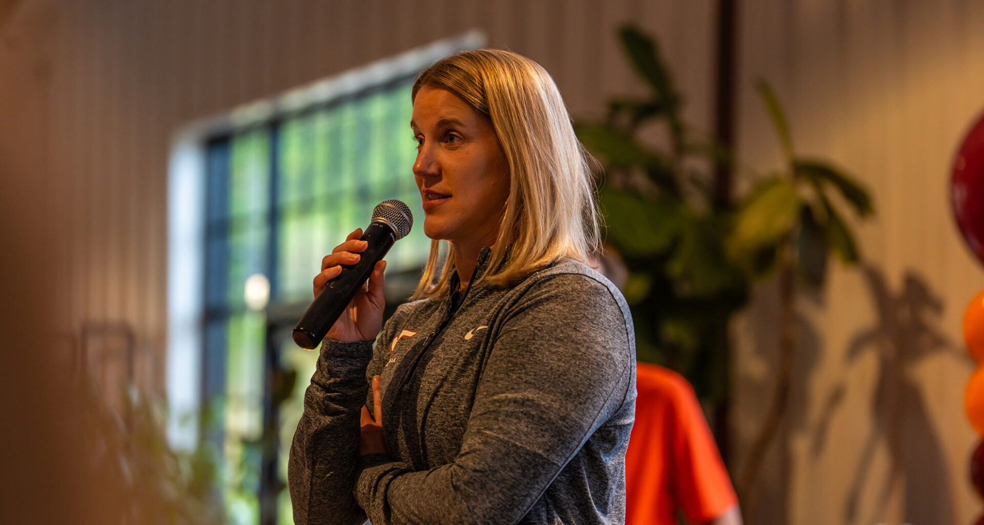 Nike Swoosh Logo White