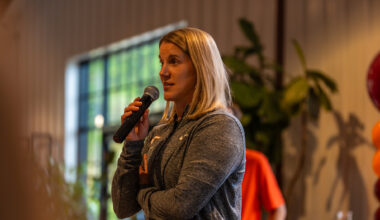 Nike Swoosh Logo White