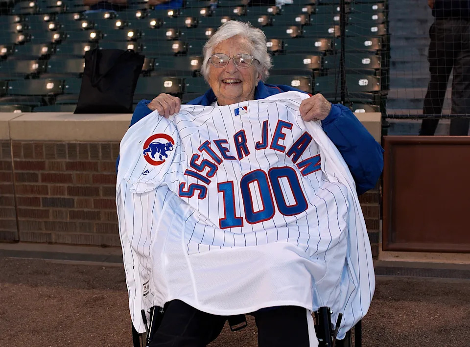 CHICAGO, ILLINOIS - SEPTEMBER 18: Dolores Schmidt