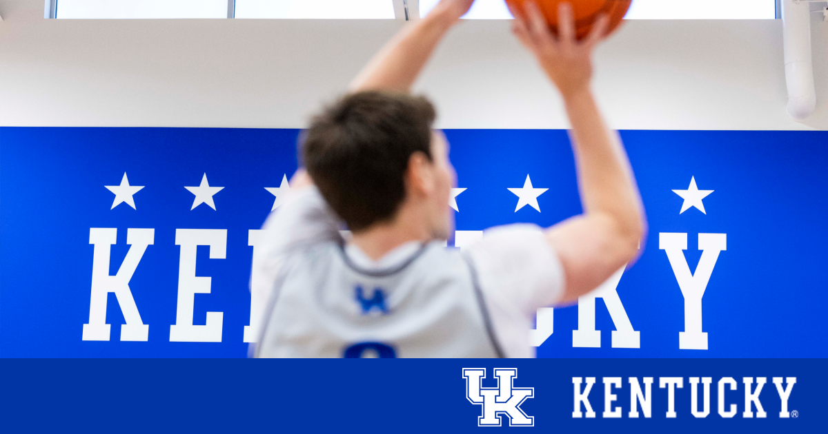 Men’s Basketball Slotted at No. 9 in Preseason Coaches’ Poll