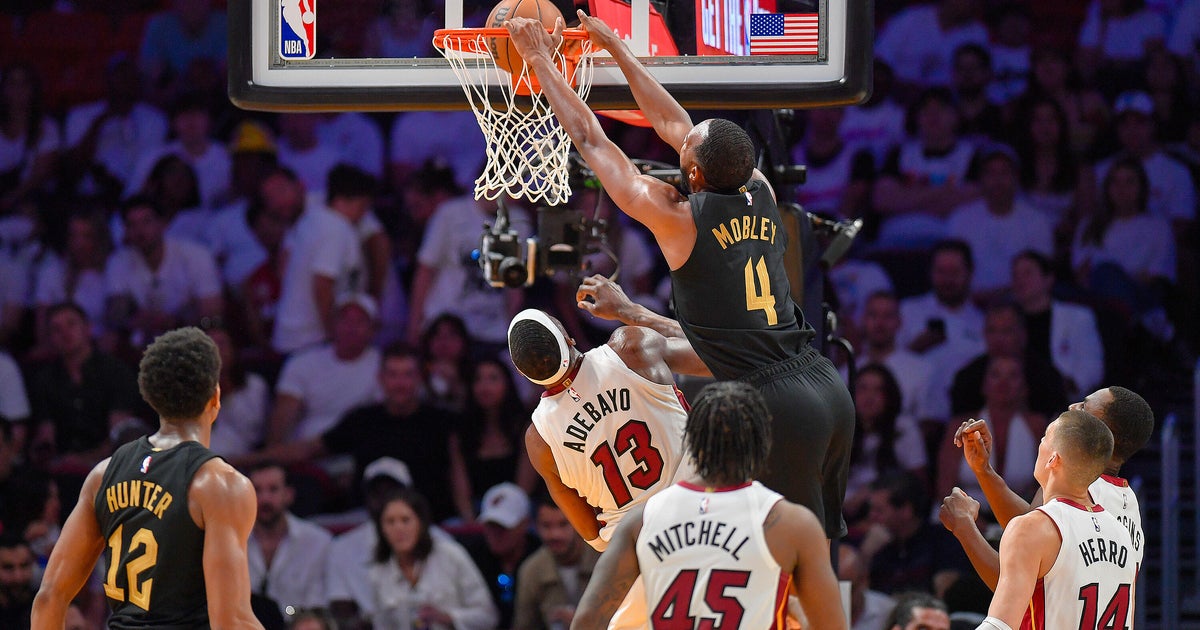Cleveland Cavaliers hand Miami Heat worst-ever playoff loss, roll 124-87 for 3-0 lead in series