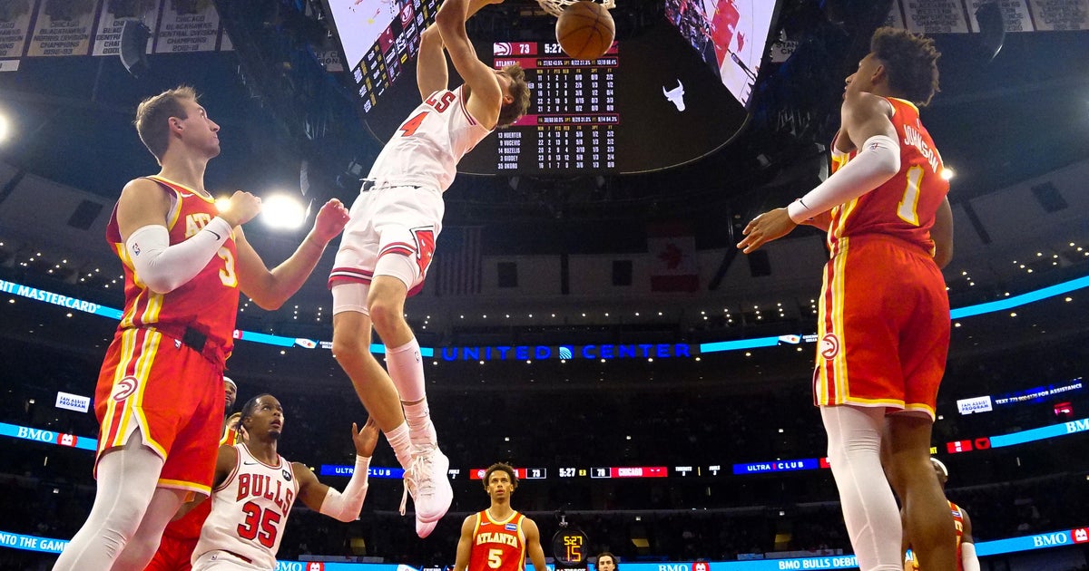 Dosunmu scores 21 points to lead Bulls to 128-123 win over Hawks at United Center