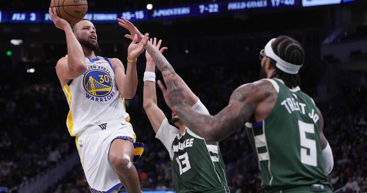 Rollins shines again as Bucks beat Warriors 120-110 without Antetokounmpo