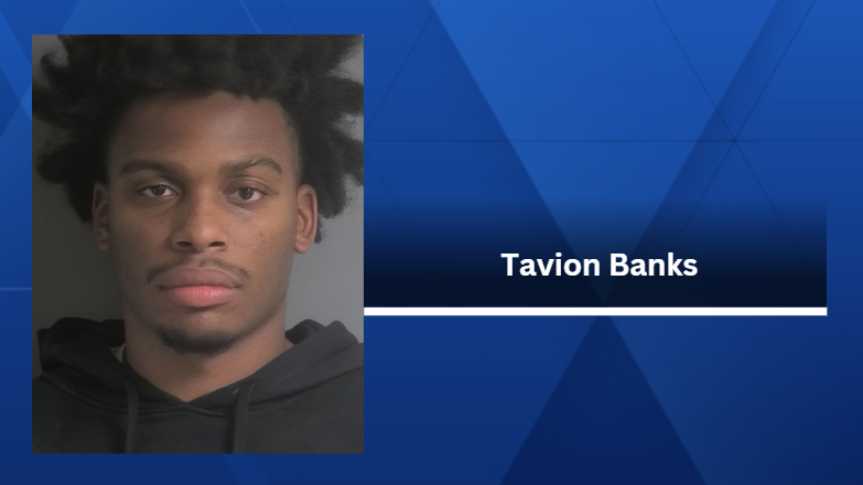 Iowa basketball transfer from Drake University charged with public intoxication