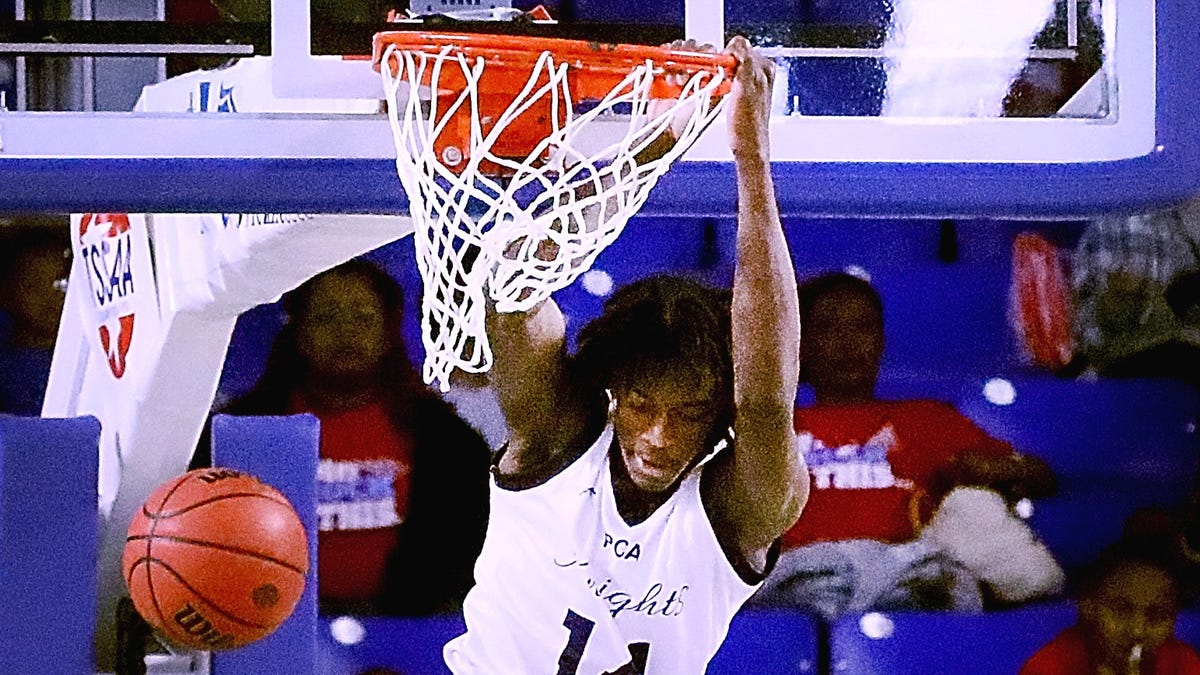 Offer made to 6-foot-9 junior college forward