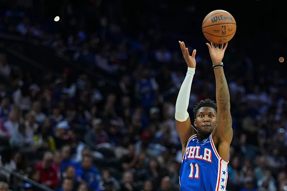 PHILADELPHIA, PENNSYLVANIA - OCTOBER 25: Justin Edwards #11 of the Philadelphia 76ers shoots the ball against the Charlotte Hornets in the second half at Xfinity Mobile Arena on October 25, 2025 in Philadelphia, Pennsylvania. The 76ers defeated the Hornets 125-121. NOTE TO USER: User expressly acknowledges and agrees that, by downloading and or using this photograph, User is consenting to the terms and conditions of the Getty Images License Agreement. (Photo by Mitchell Leff/Getty Images)