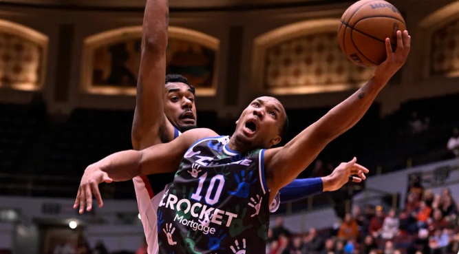 Cavaliers signing Darius Brown II to camp deal