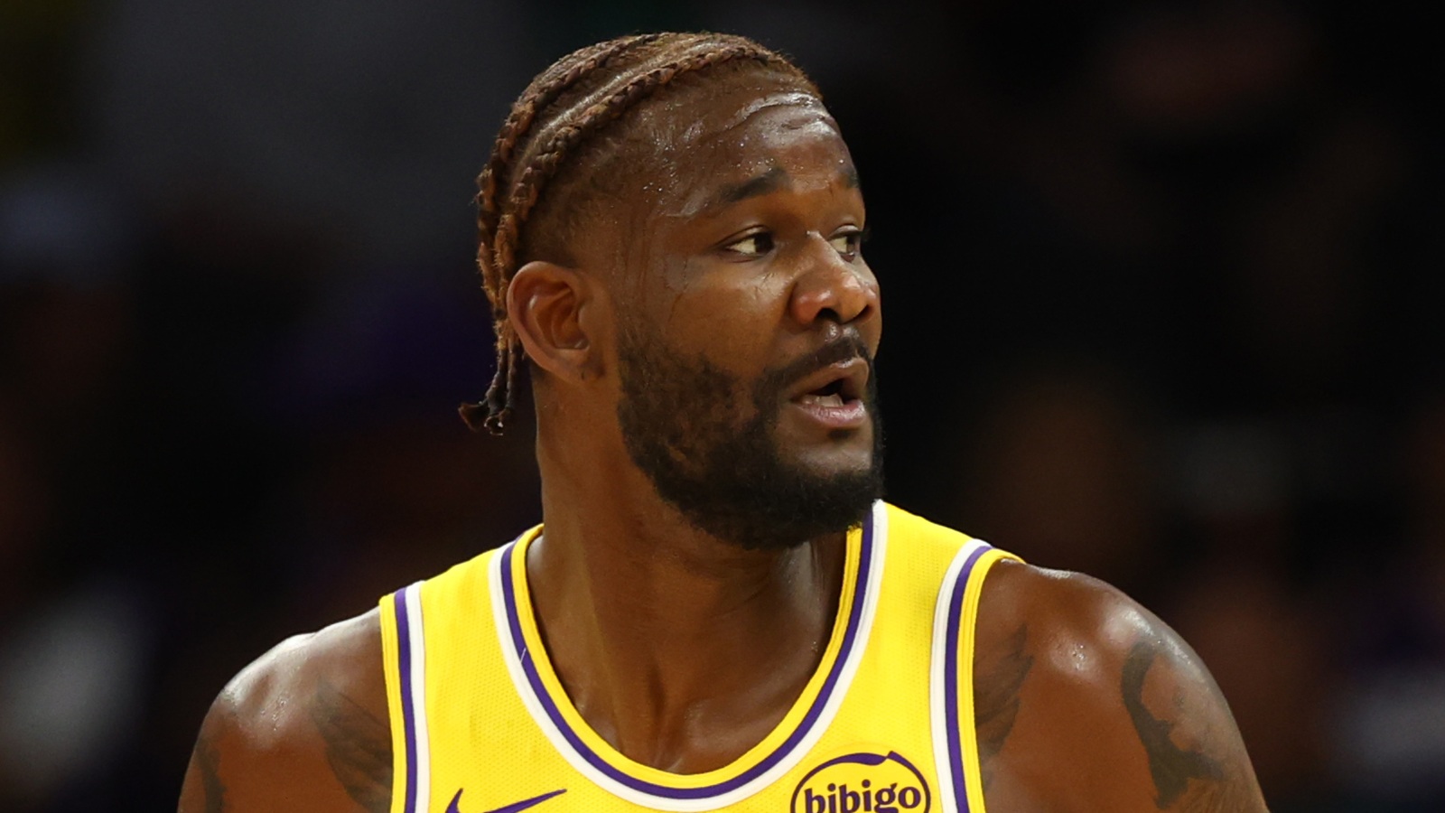 Deandre Ayton had bizarre explanation for his poor Lakers debut