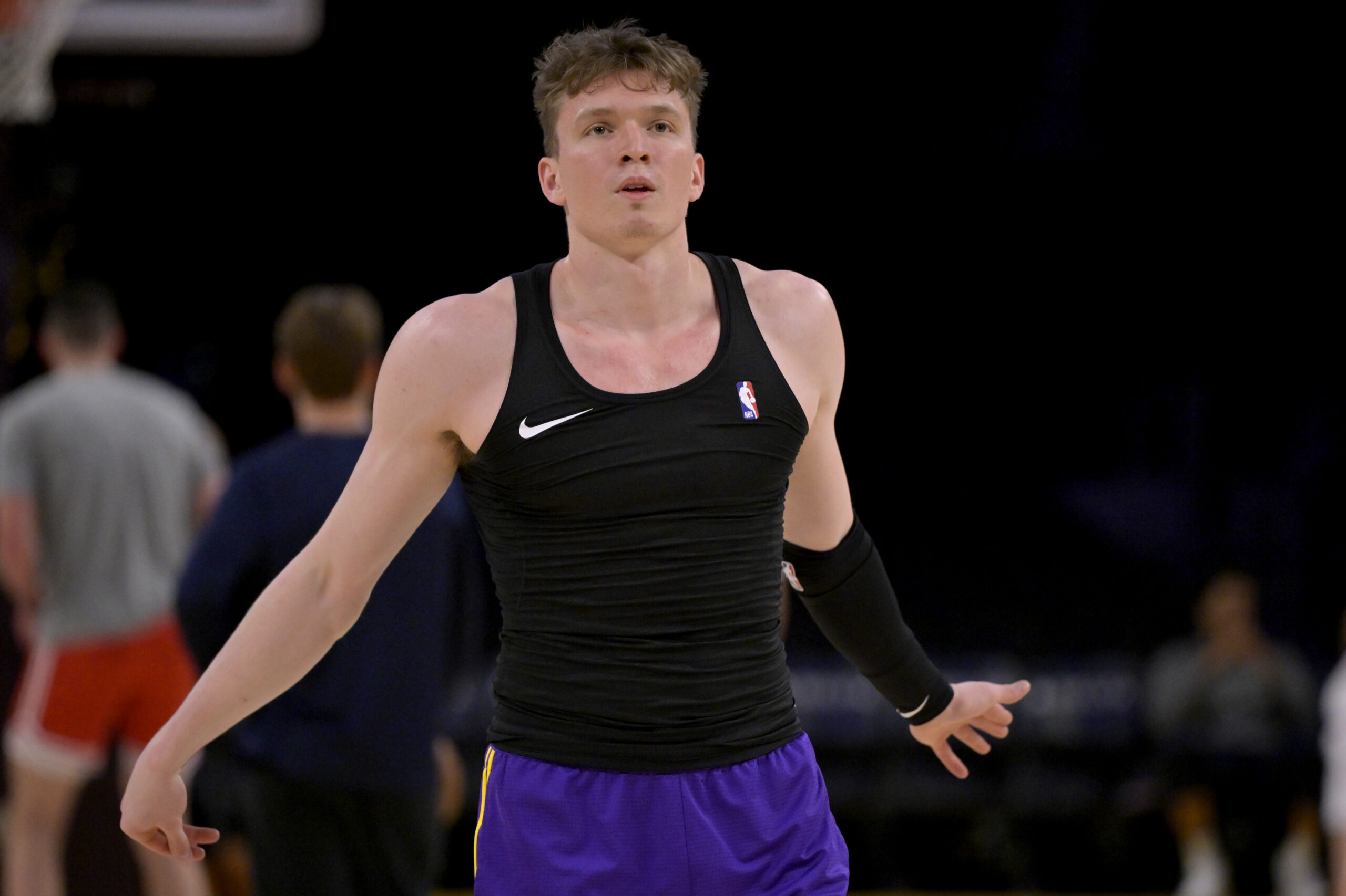 Los Angeles Lakers guard Dalton Knecht (4)