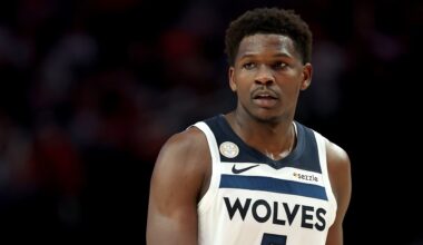 Anthony Edwards exits early vs. Pacers with hamstring injury