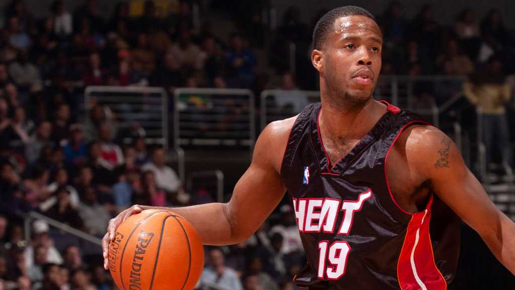 Former Sacramento Kings player arrested in federal gambling probe, officials say